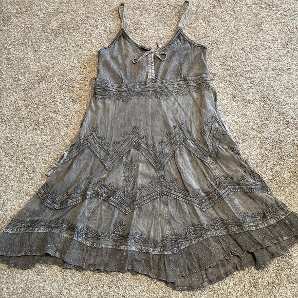 Elegant 🌞 SAKKS gray Lace-Trimmed sundress - Picture 4 of 12